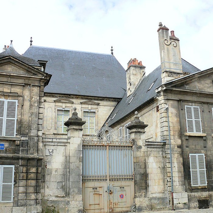 Photo de Hôtel du Bureau des Finances de Bourges