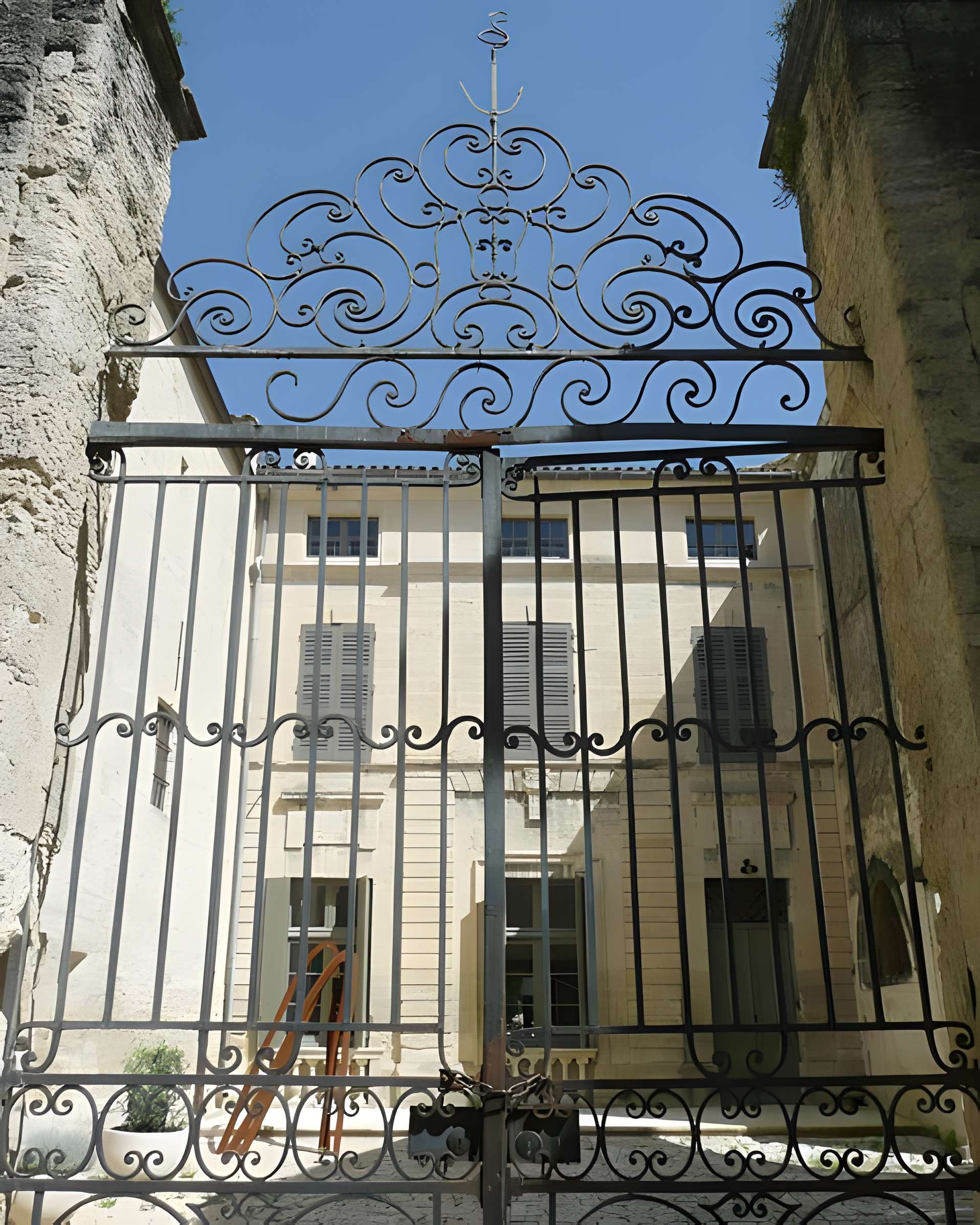 Hôtel du diocèse civil à Uzès