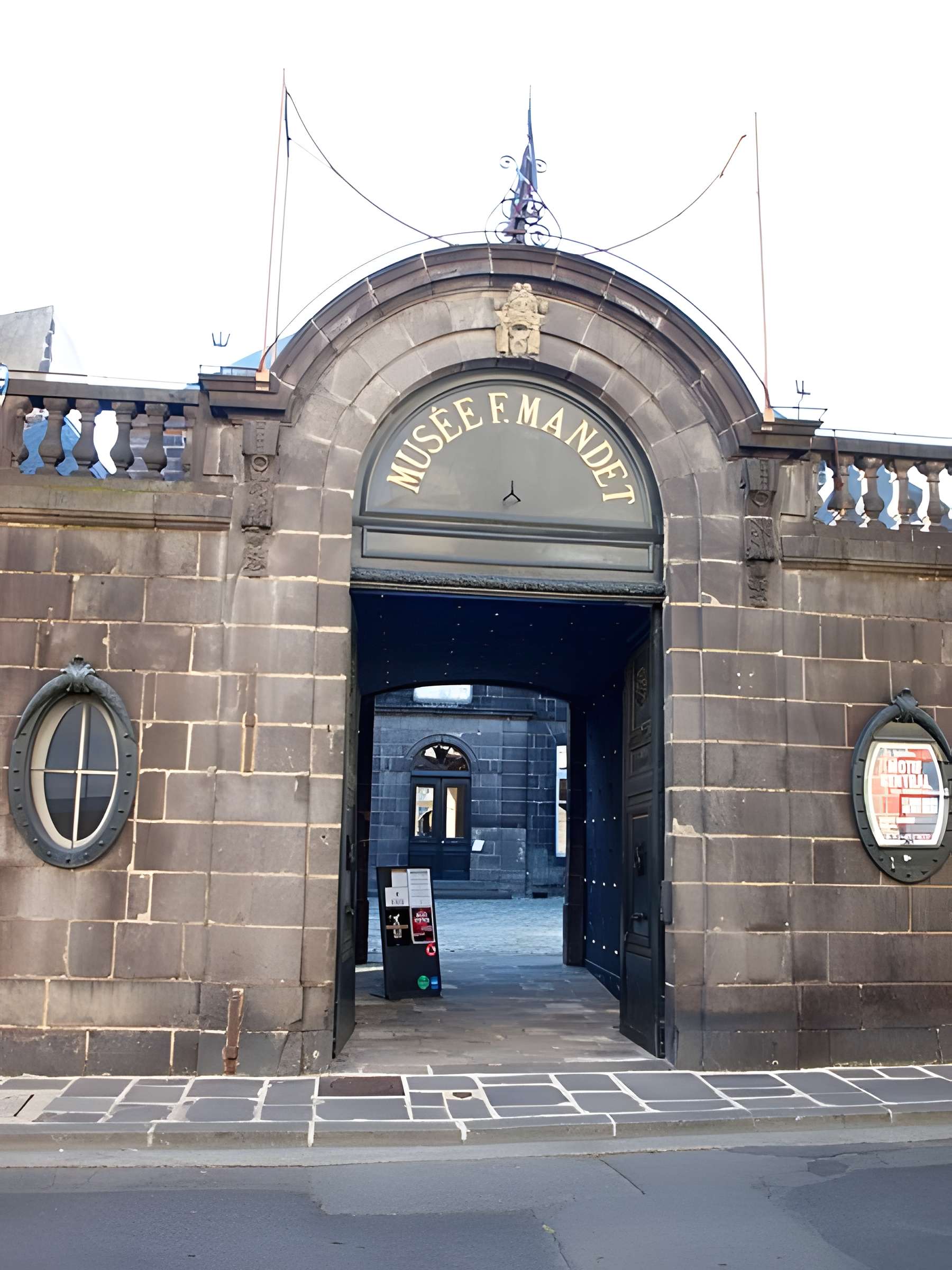 Hôtel du Fraisse du Cheix à Riom