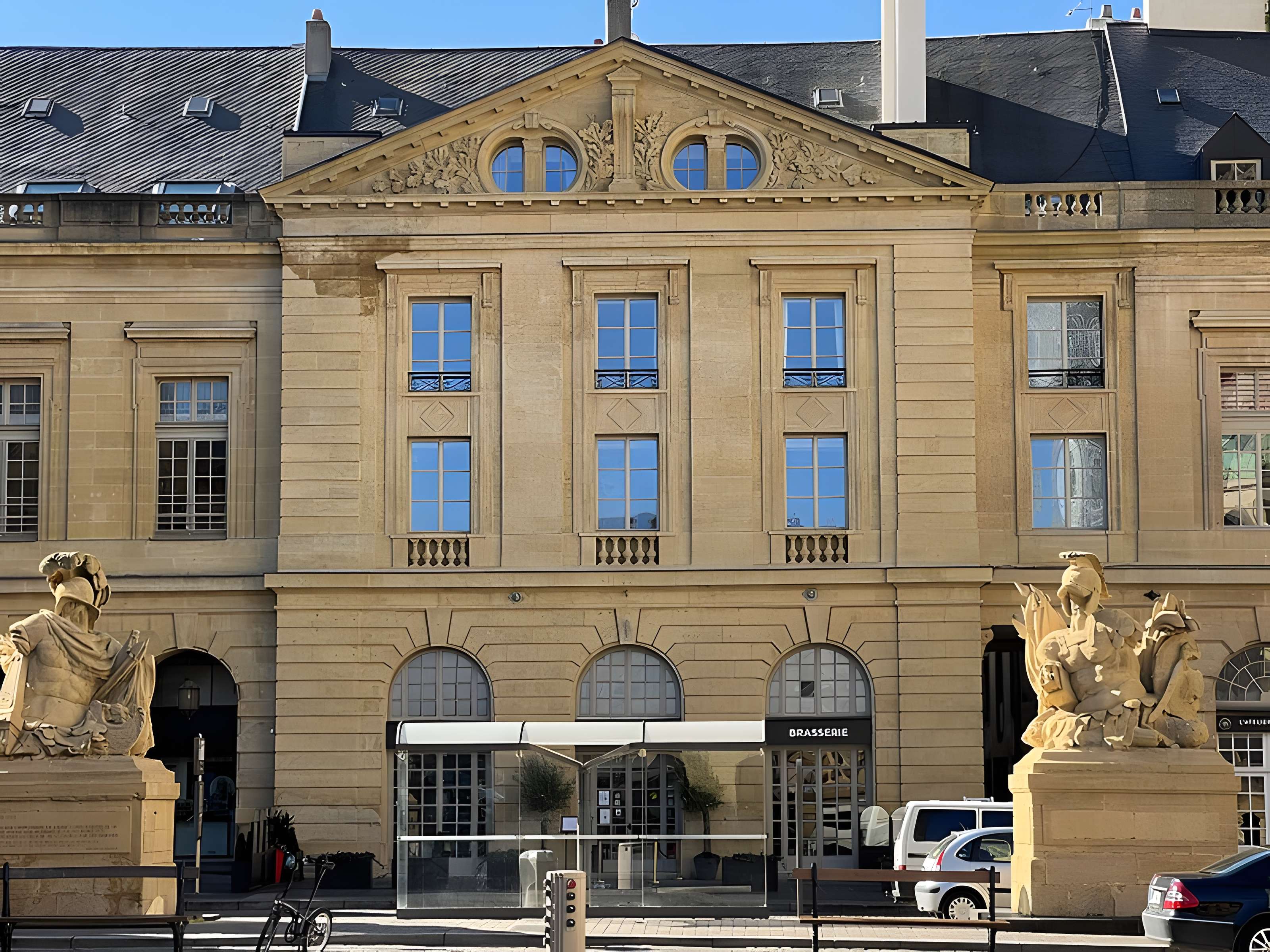 Immeuble (ancien Parlement)