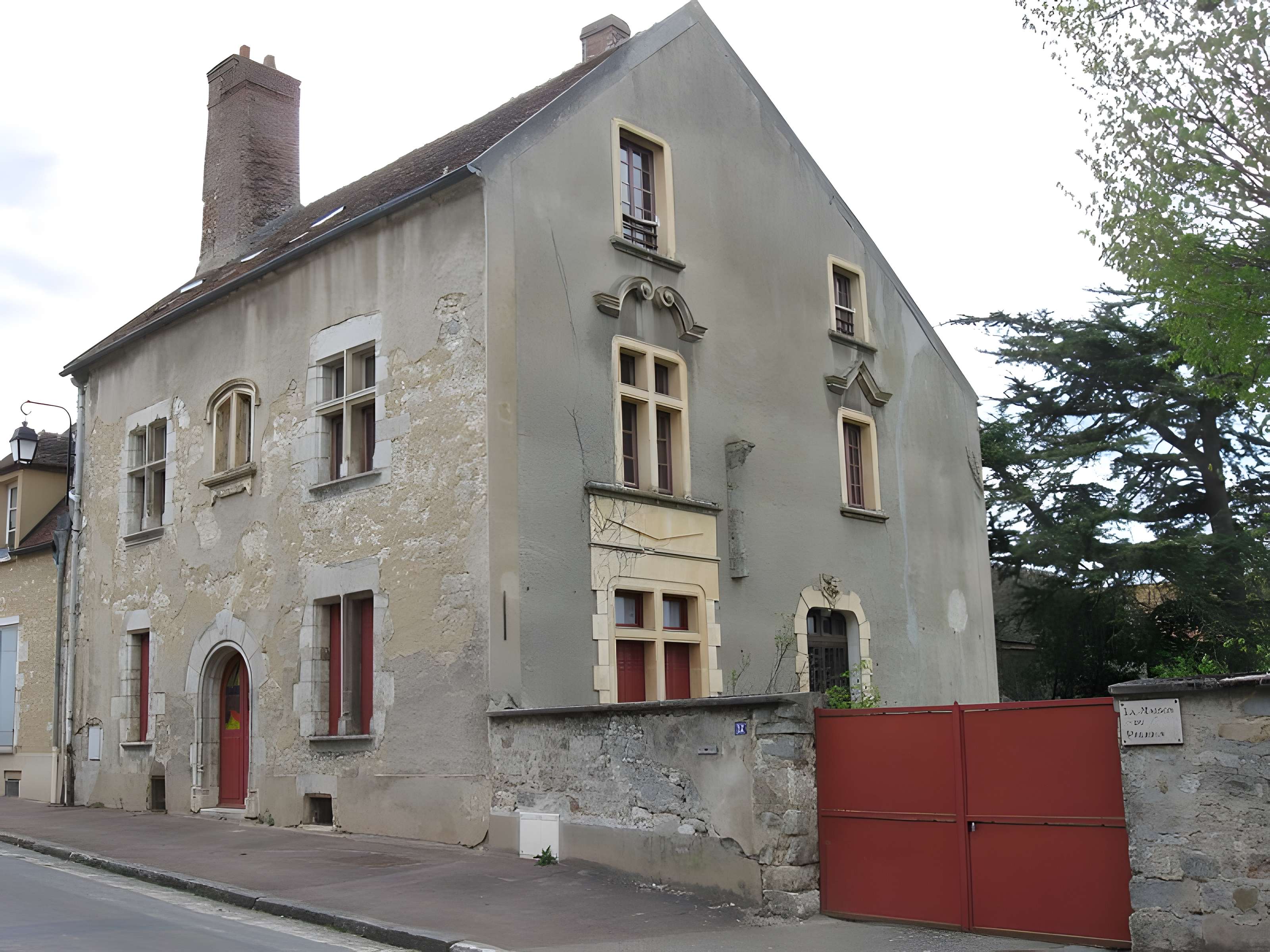 Hôtel du Pèlerin à Larchant 