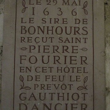 Hôtel Gauthiot dAncier à Gray