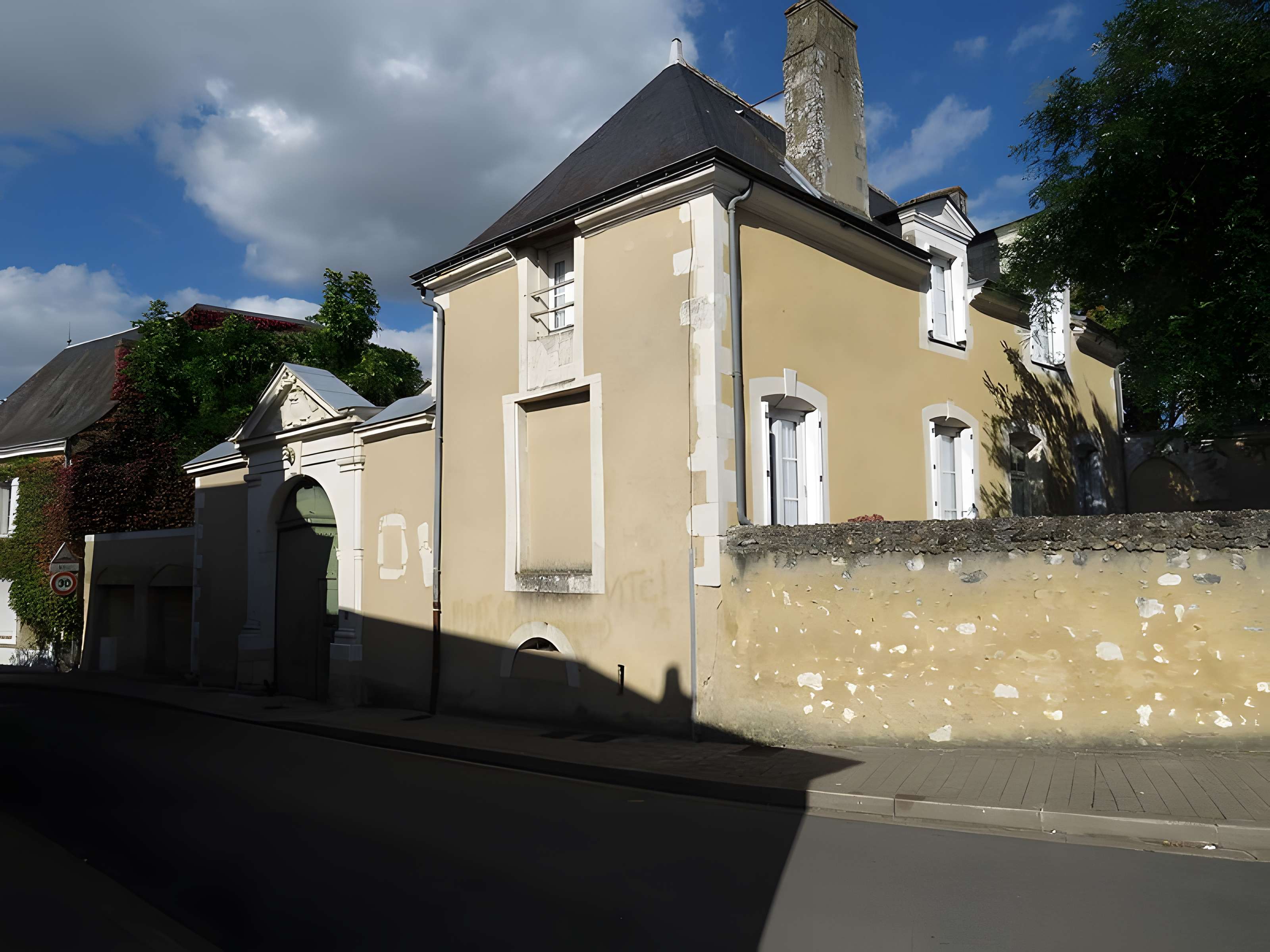 Hôtel Guillot de la Poterie à Château-du-Loir 