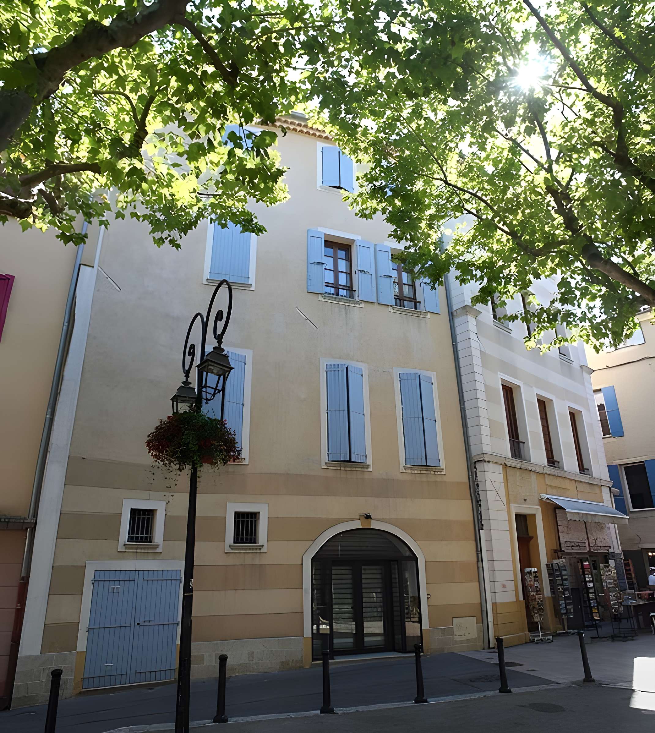 Hôtel Isaac-Bourdin à Manosque 