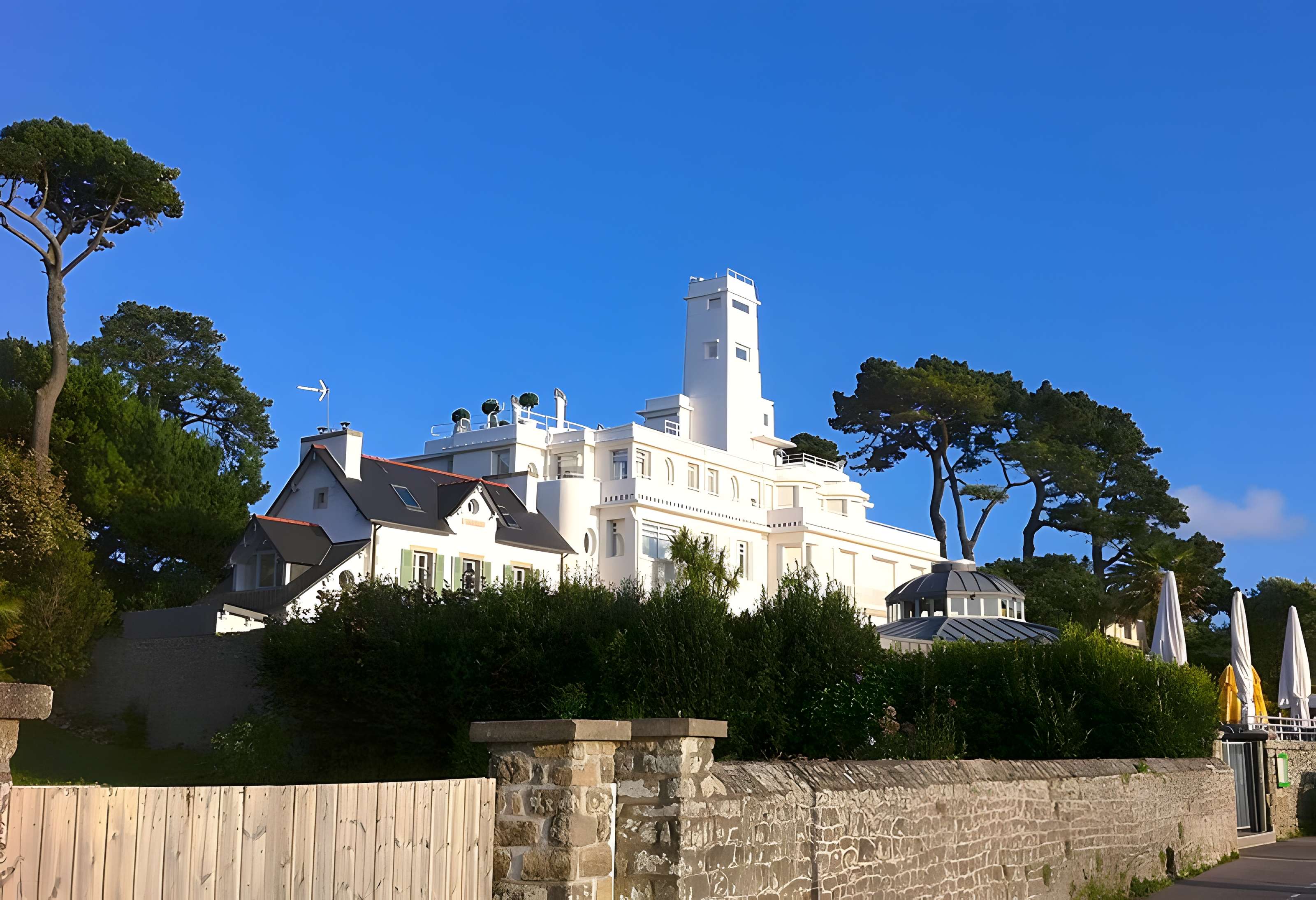 Hôtel le Minaret à Bénodet