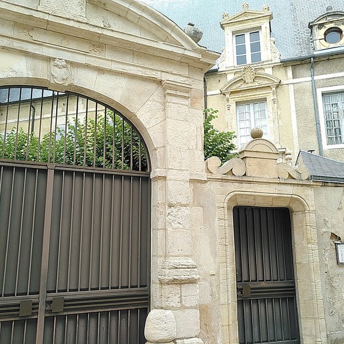 Photo de Hôtel Neyret de la Ravoie à Saint-Amand-Montrond