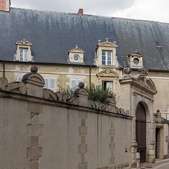 Photo de Hôtel Neyret de la Ravoie à Saint-Amand-Montrond