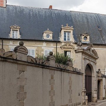 Hôtel Neyret de la Ravoie à Saint-Amand-Montrond