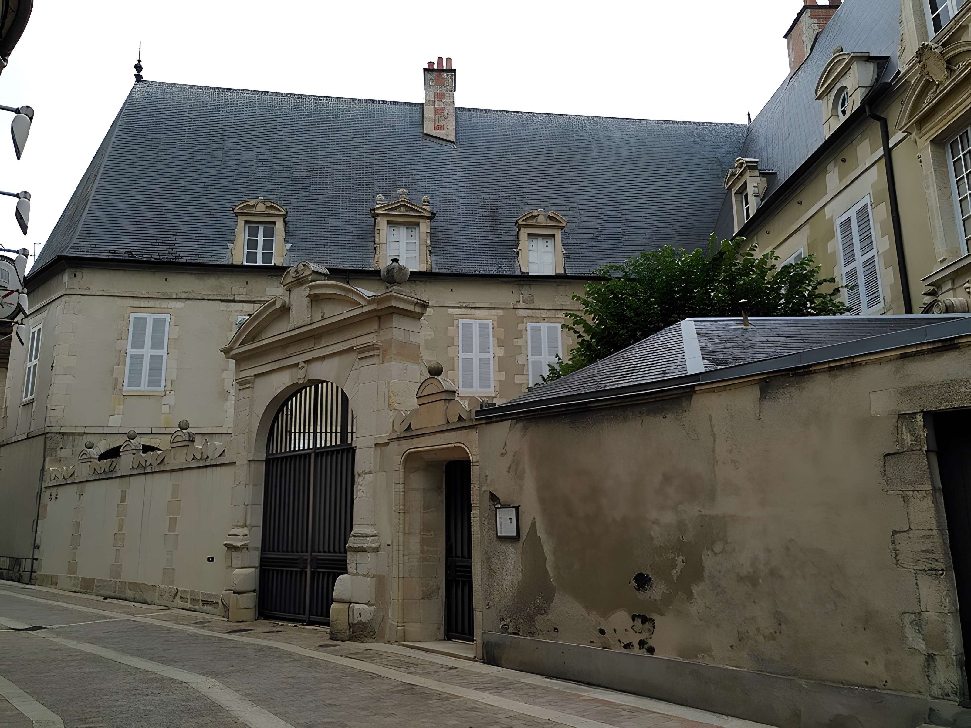 Hôtel Neyret de la Ravoie à Saint-Amand-Montrond