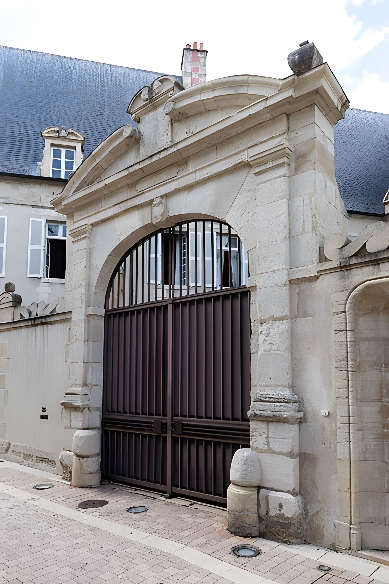 Hôtel Neyret de la Ravoie à Saint-Amand-Montrond
