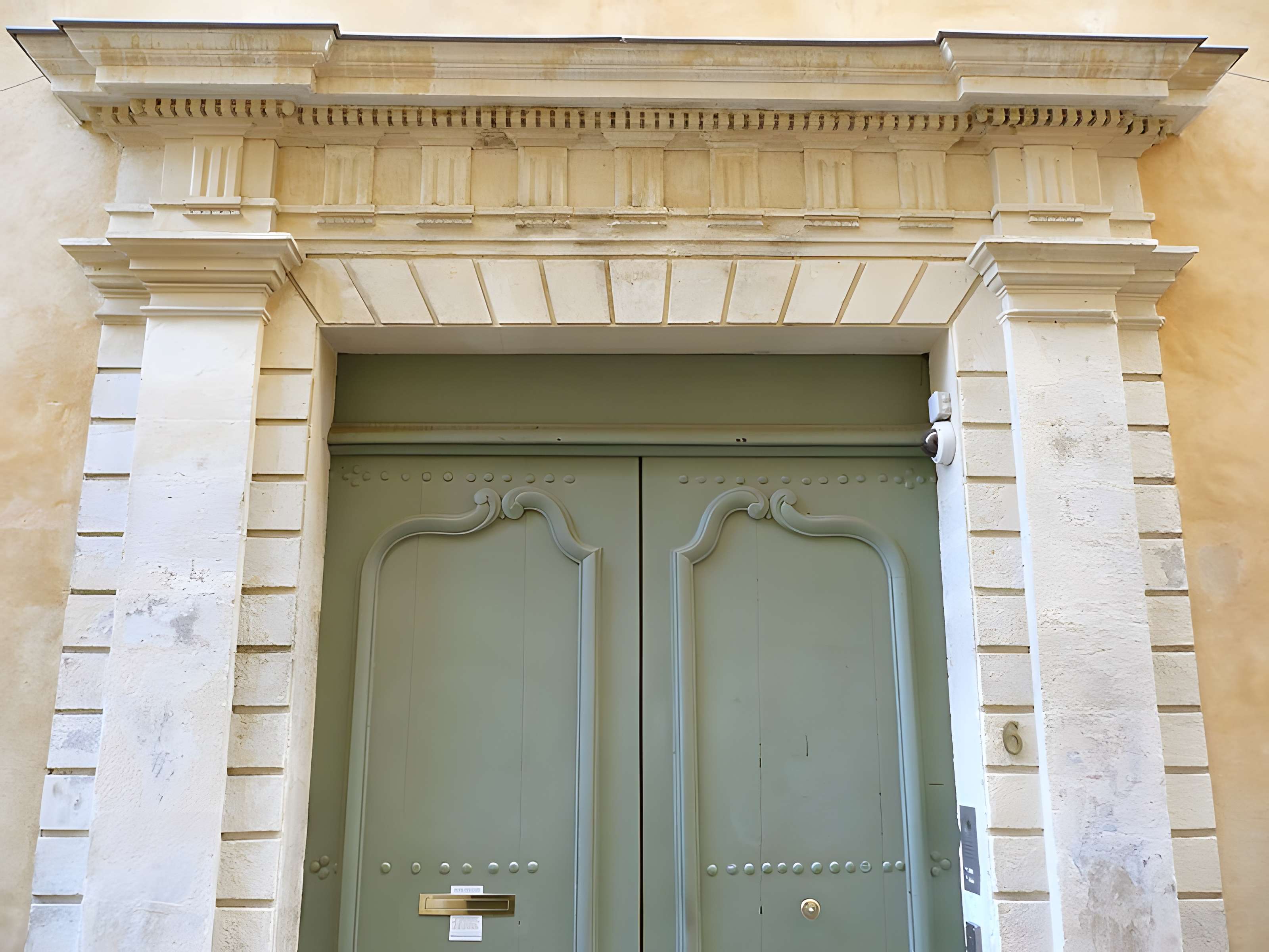 Hôtel Novi de Caveirac à Nîmes