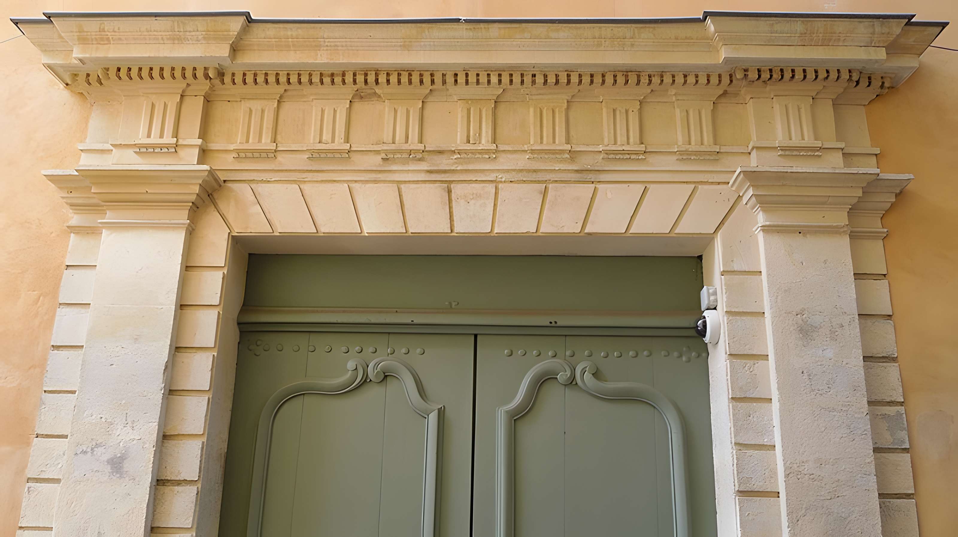 Hôtel Novi de Caveirac à Nîmes