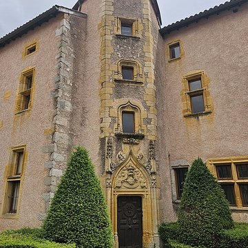 Hôtel Pelletier à Saint-Haon-le-Châtel