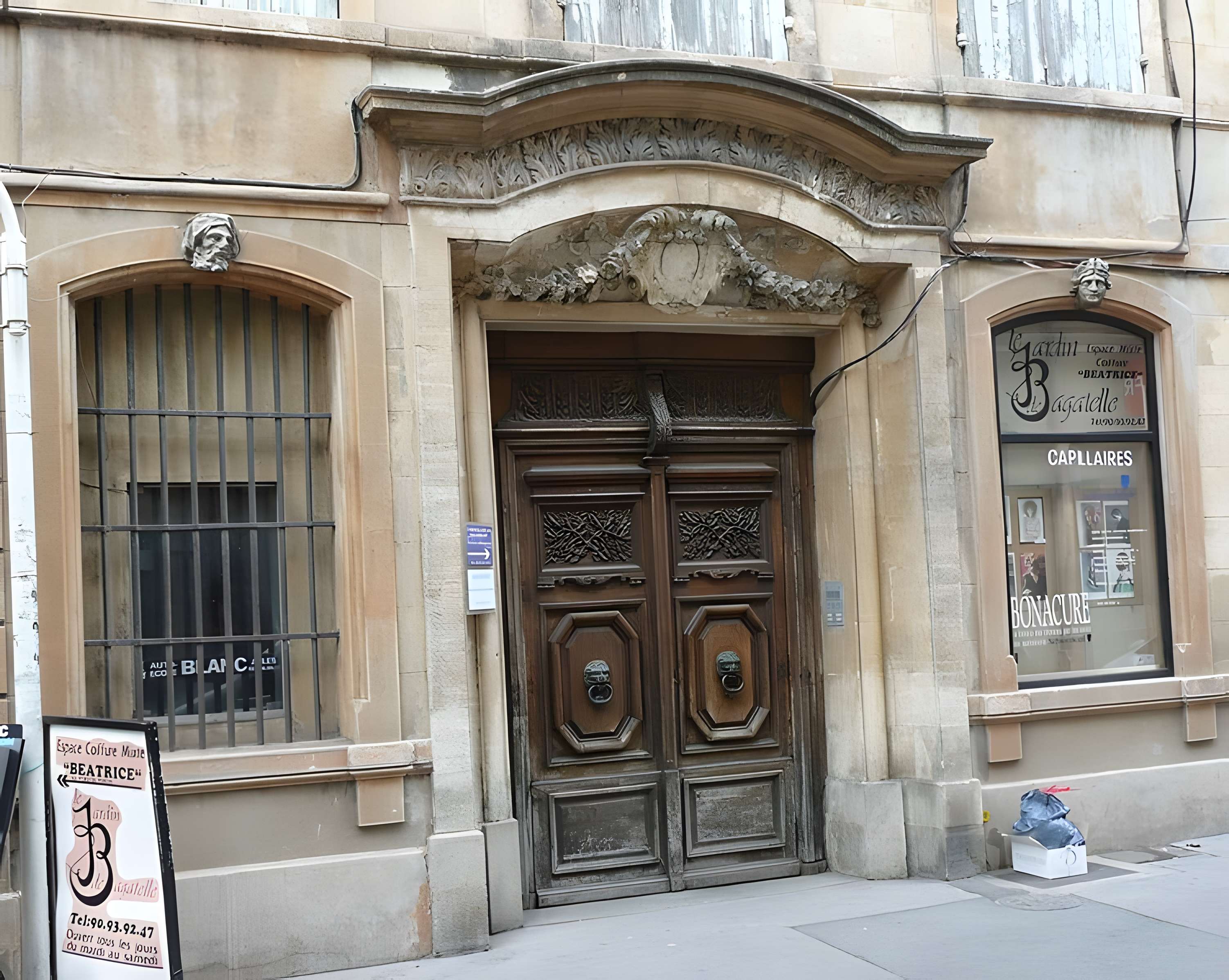 Hôtel Perrin de Jonquières à Arles 