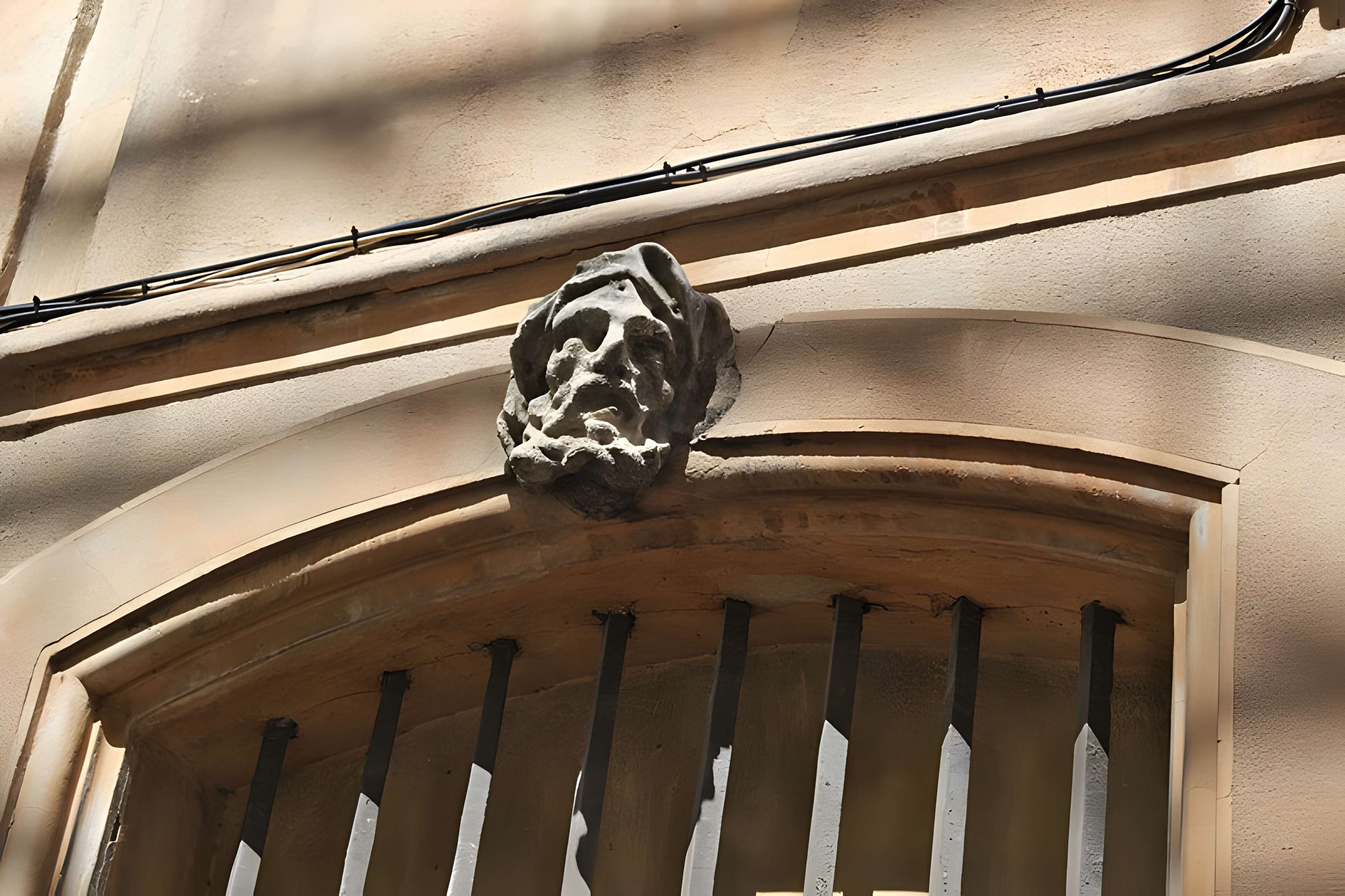 Hôtel Perrin de Jonquières à Arles