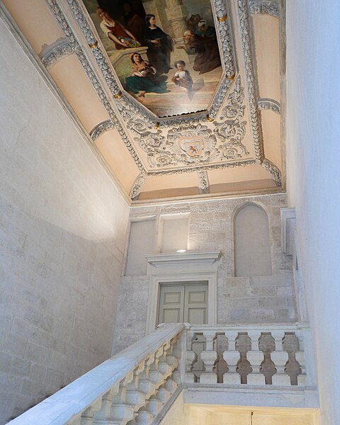 Hôtel Pierre de Luxembourg à Villeneuve-lès-Avignon