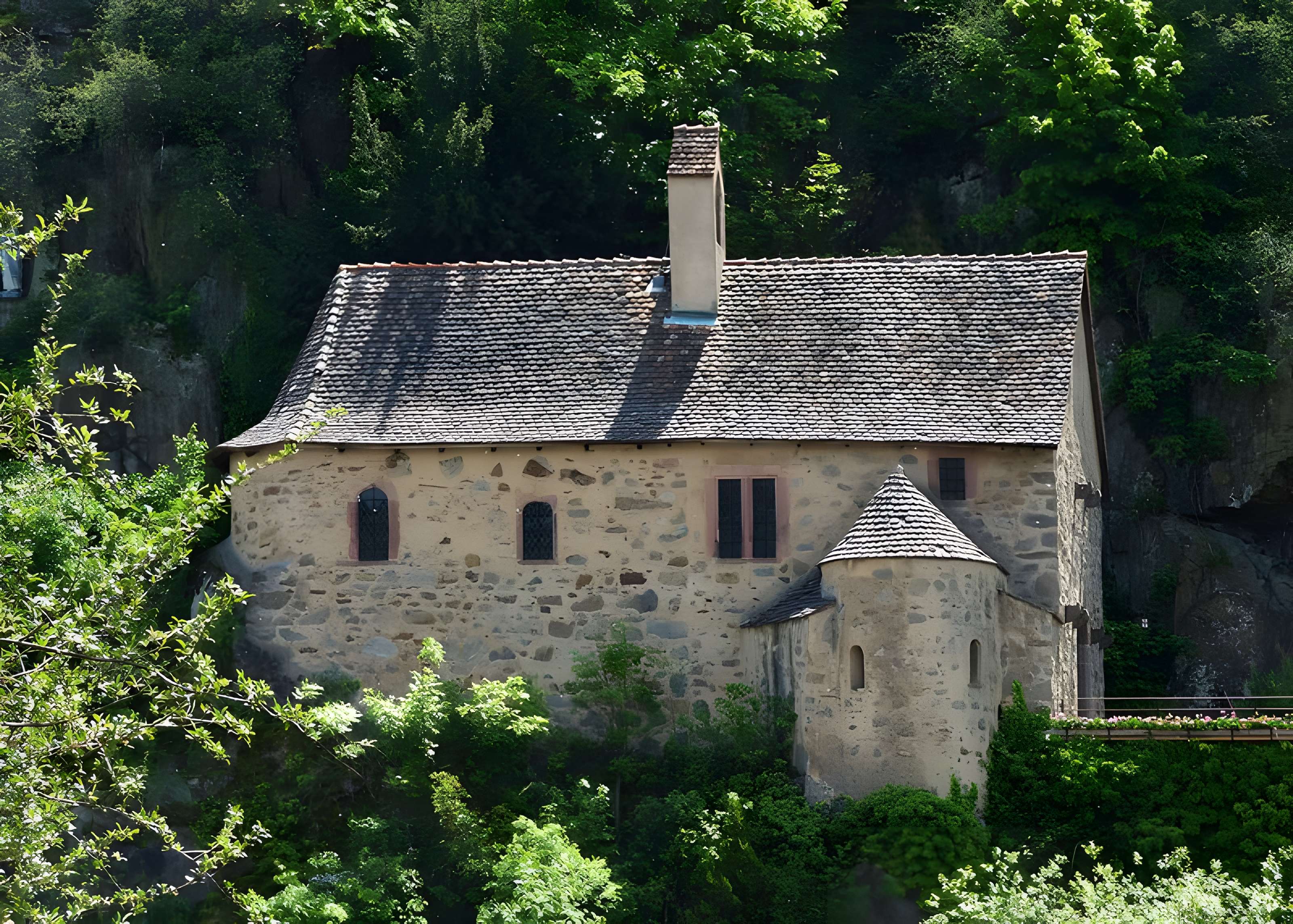 Chapelle Saint-Michel et son ossuaire (chapelle inférieure)