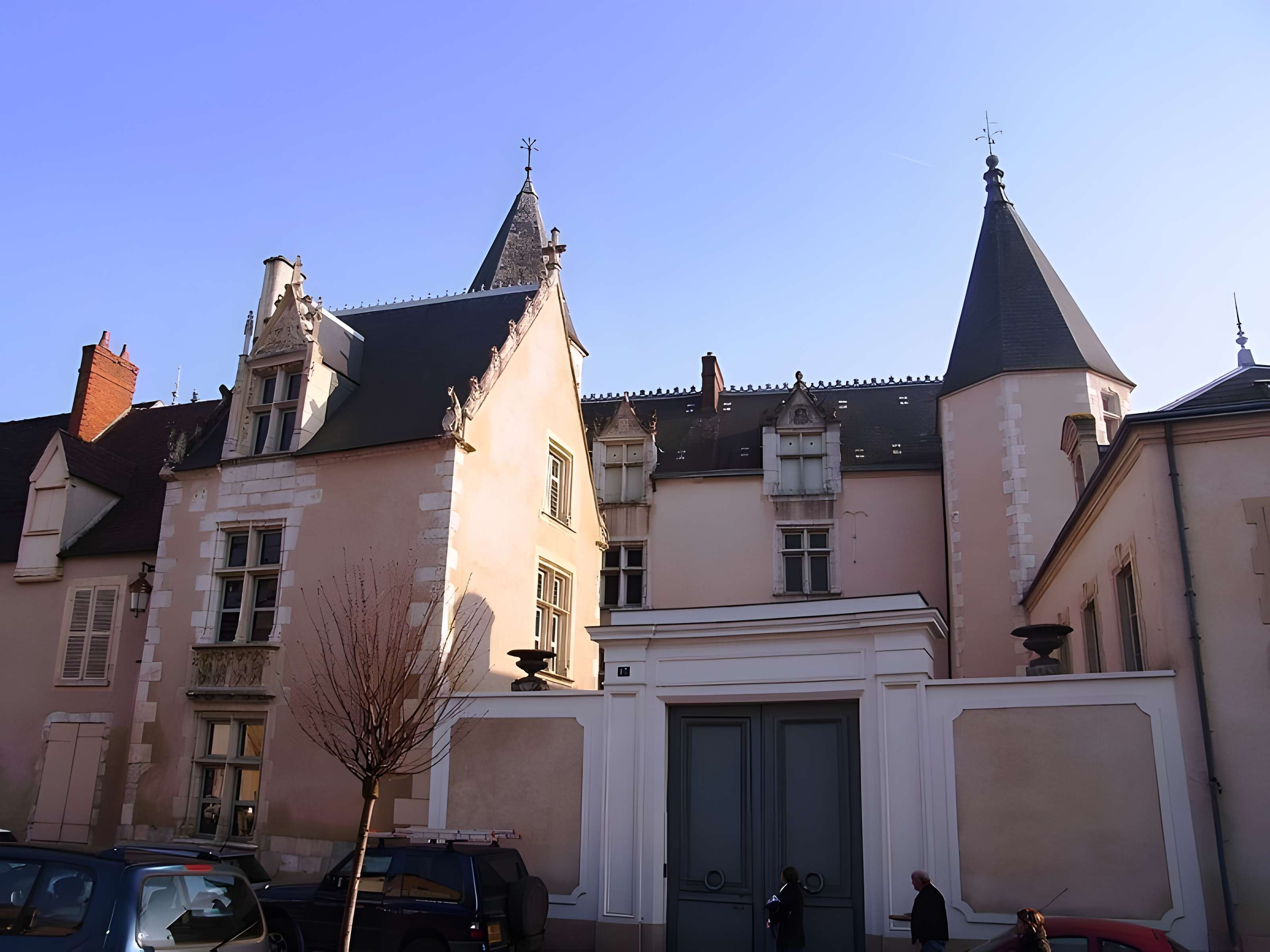 Hôtel Saint-Yon à Étampes 