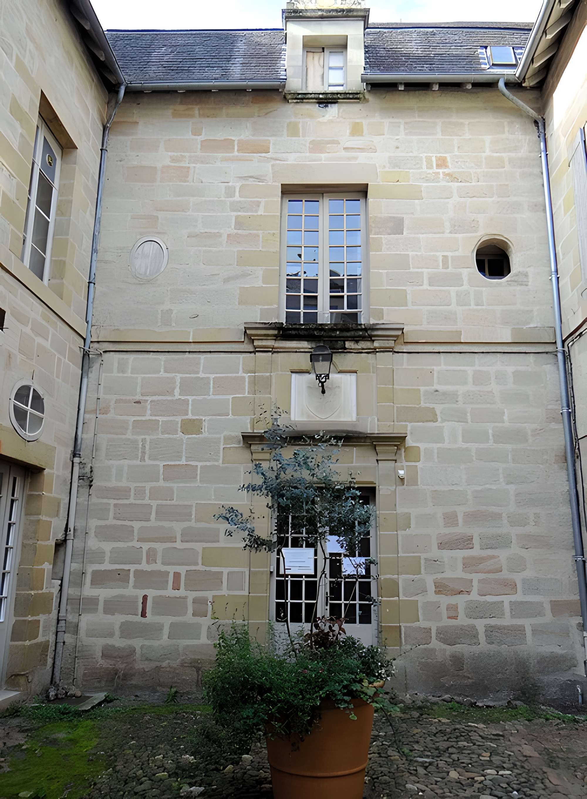 Hôtel Salès de Marqueyssac à Brive-la-Gaillarde