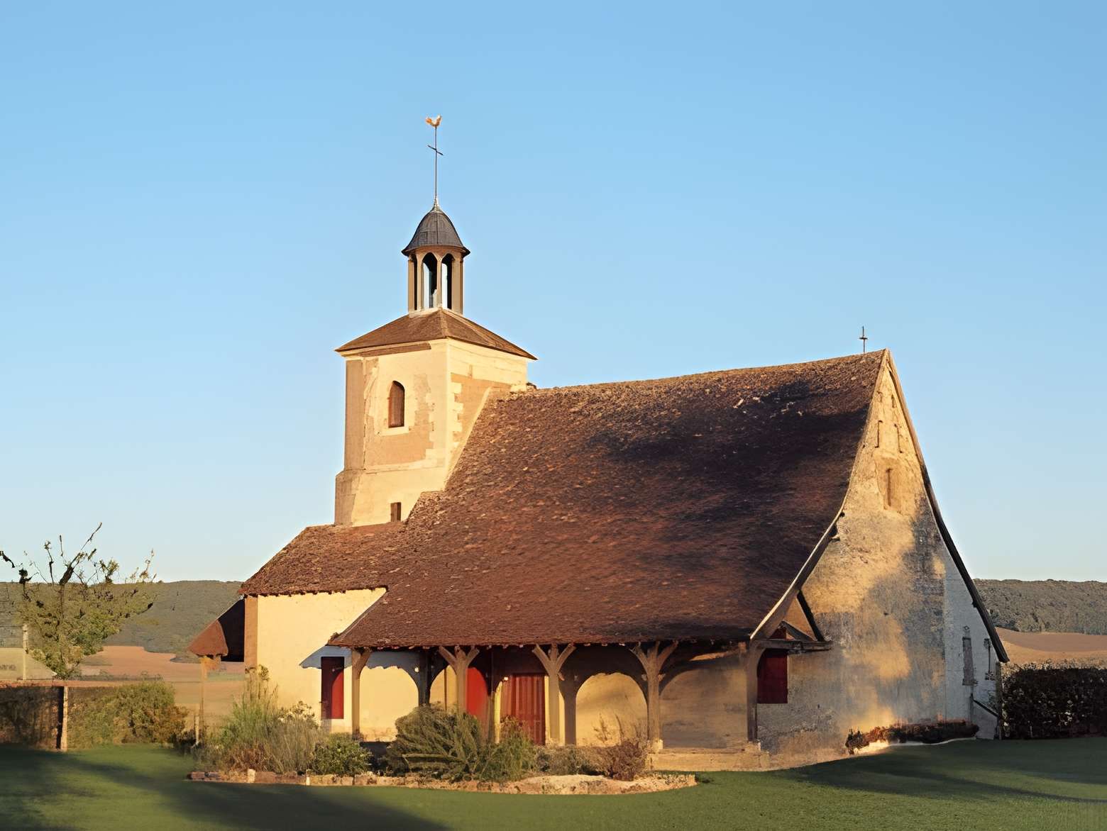 Chapelle-ermitage Sainte-Anne d'Aillant-sur-Tholon 
