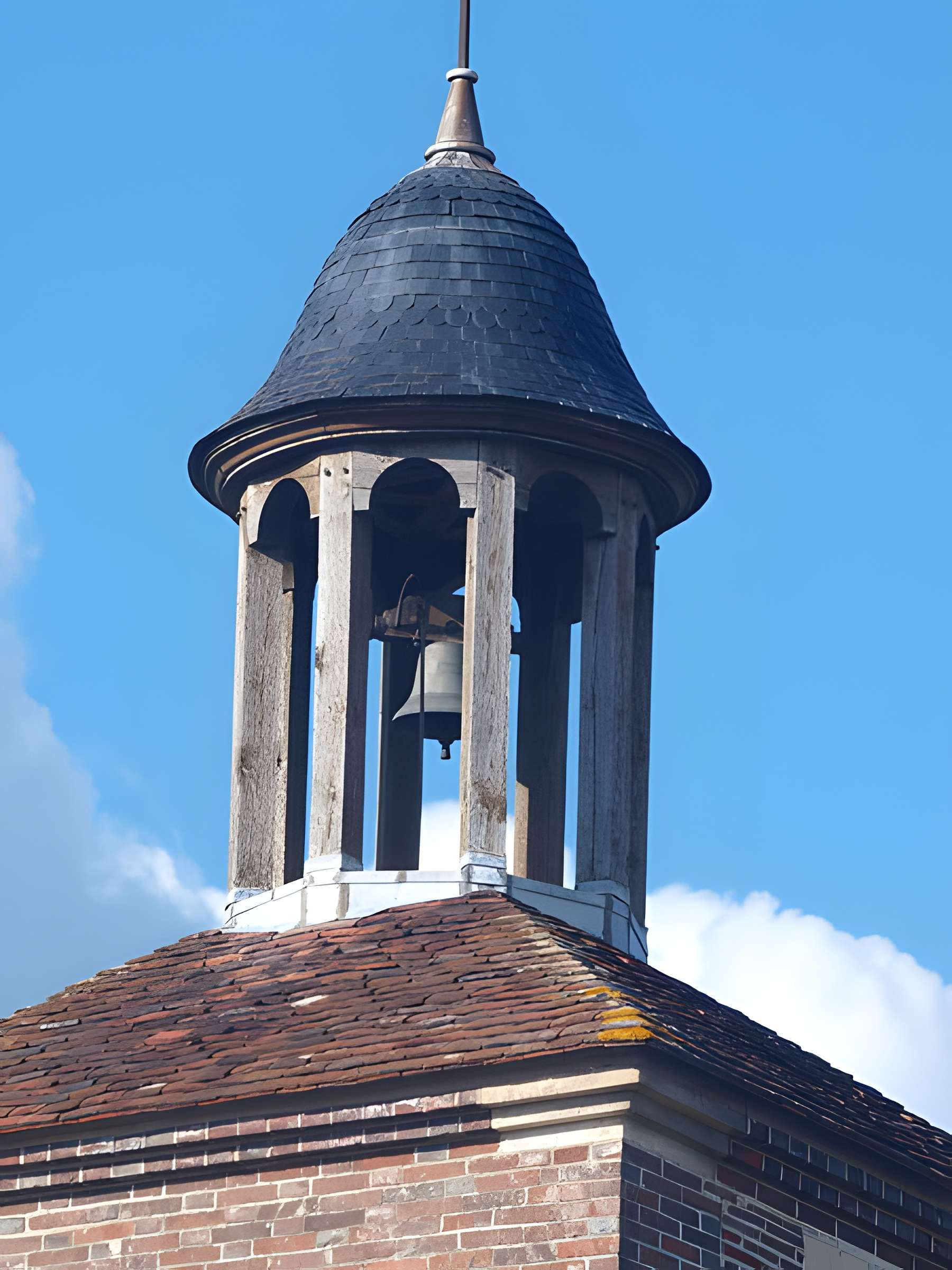 Chapelle-ermitage Sainte-Anne d'Aillant-sur-Tholon