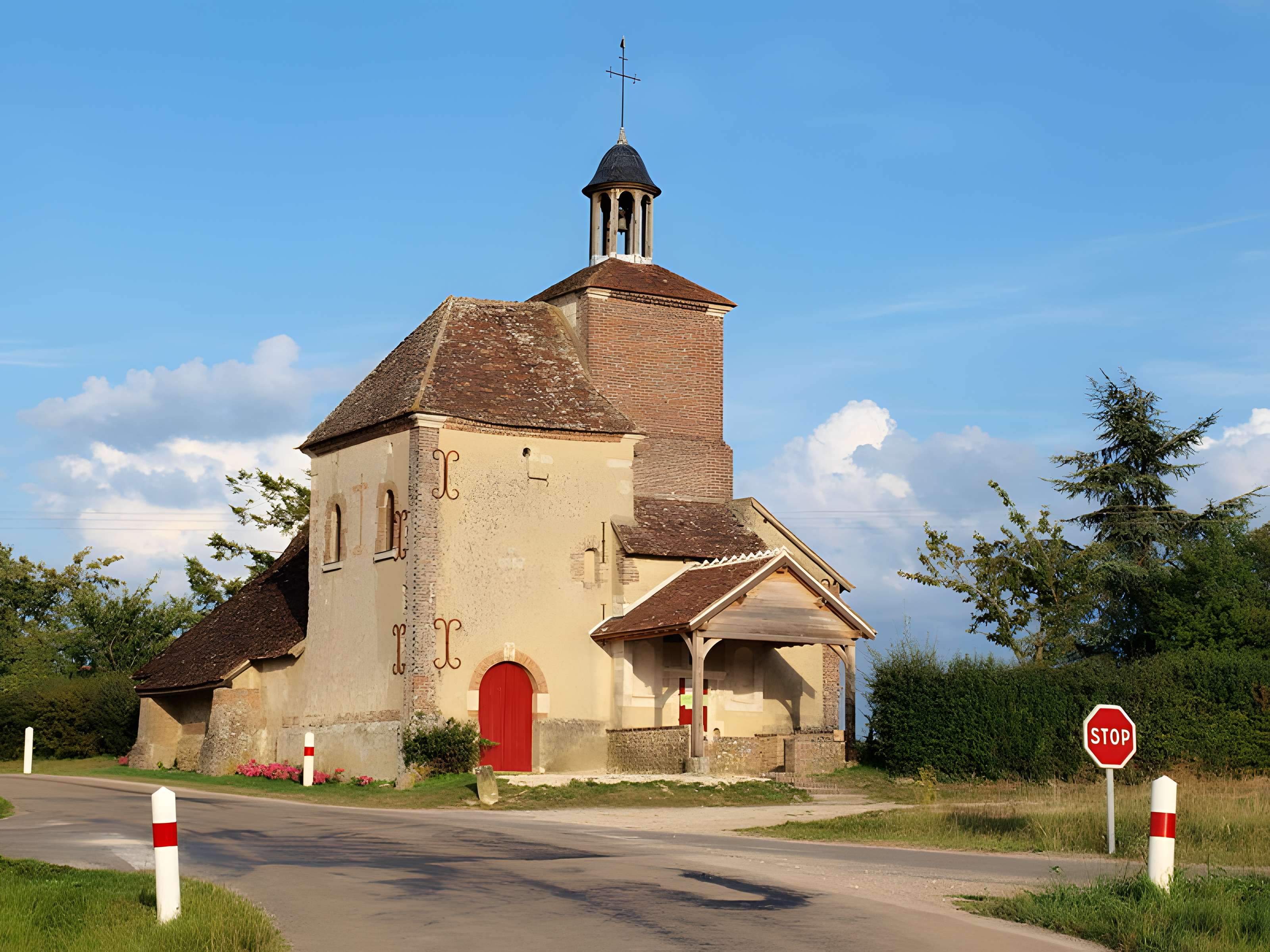 Chapelle-ermitage Sainte-Anne d'Aillant-sur-Tholon