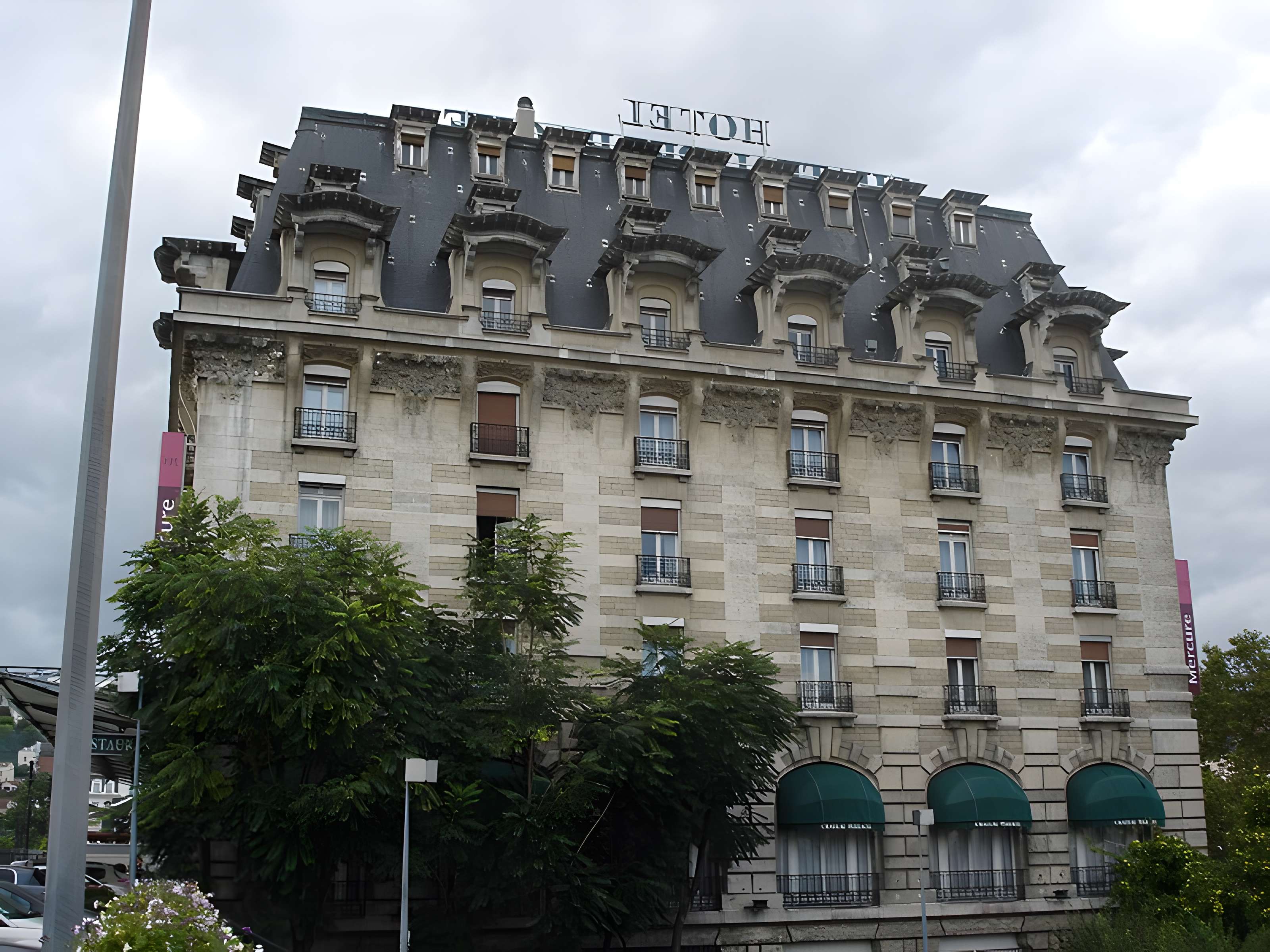 Ancien Hôtel Terminus, actuel Grand Hôtel Mercure Château Perrache