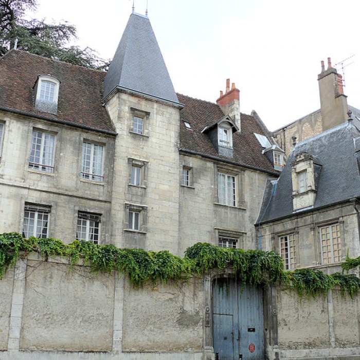 Photo de Hôtel, 22 Rue Joyeuse à Bourges