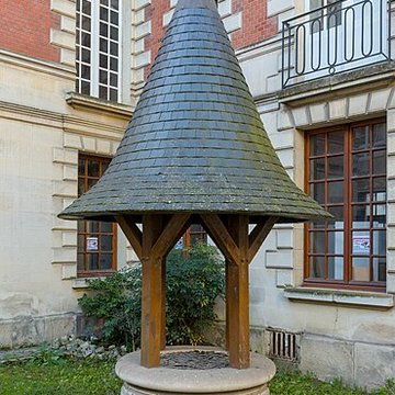 Hôtel, 3 Rue Paul-Louis-Courier à Tours