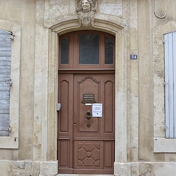 Hôtel, 54 Grande-Rue de Pierrelatte