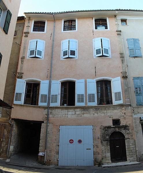 Photo de Hôtel, 7 Place Saint-Antoine à Riez