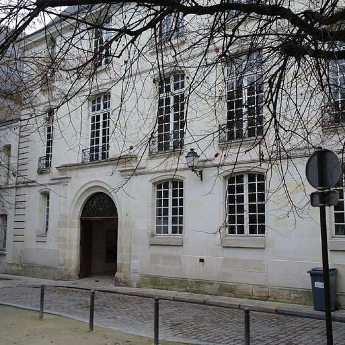 Photo de Hôtel, 8 Rue Littré à Tours