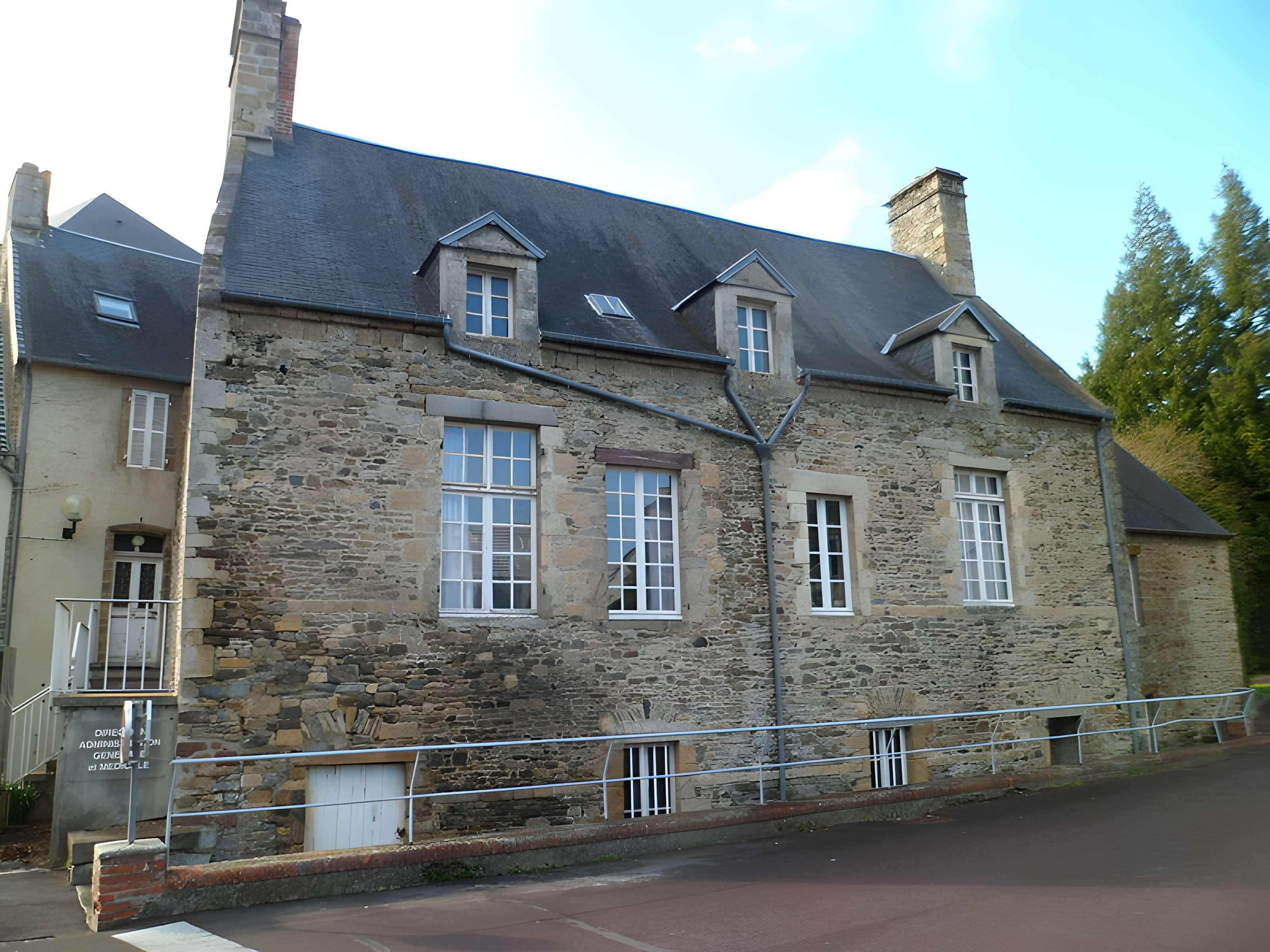 Hôtel-Dieu de Coutances