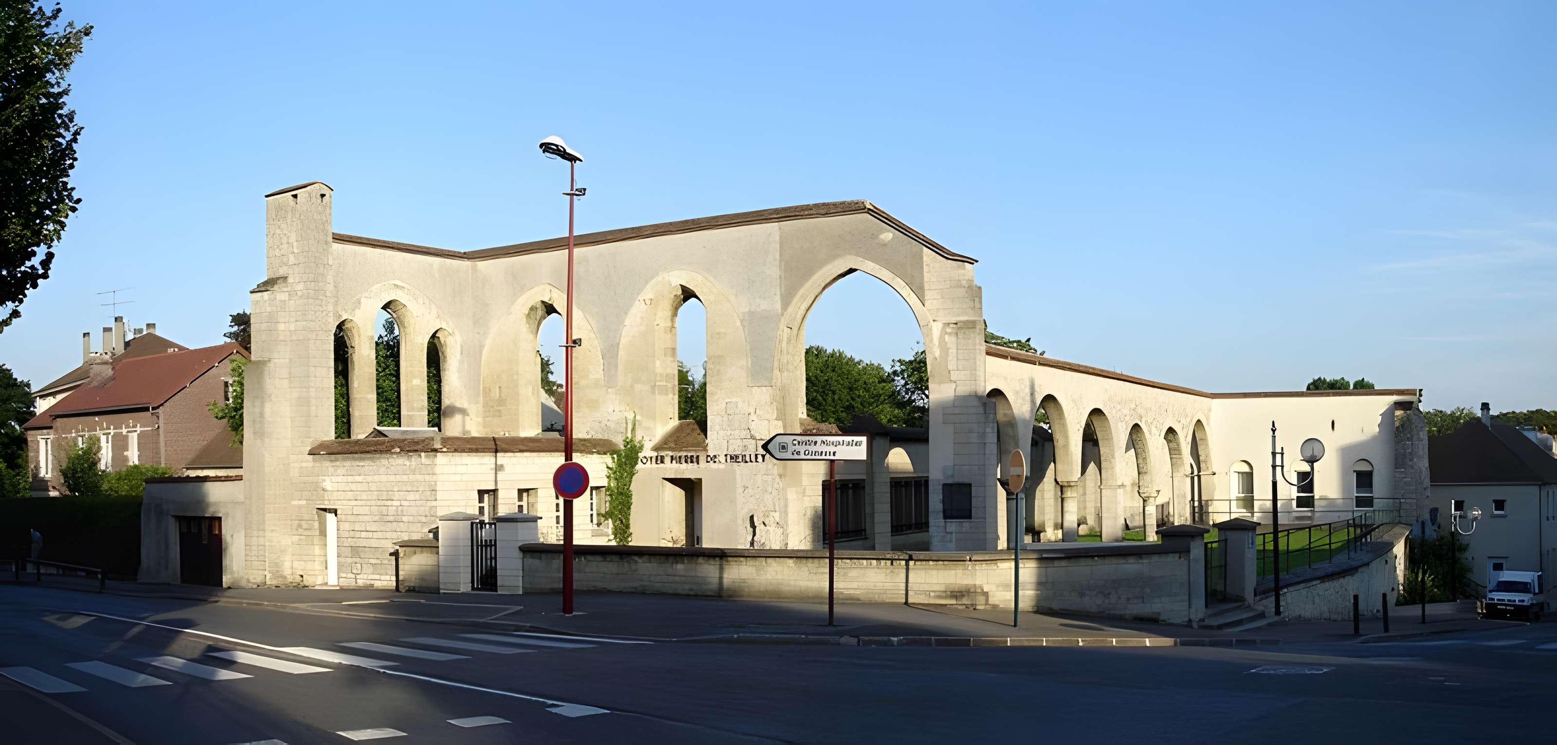 Hôtel-Dieu de Gonesse 