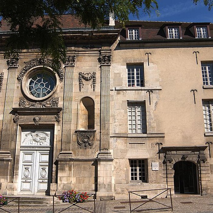 Photo de Hôtel-Dieu de Mantes-la-Jolie