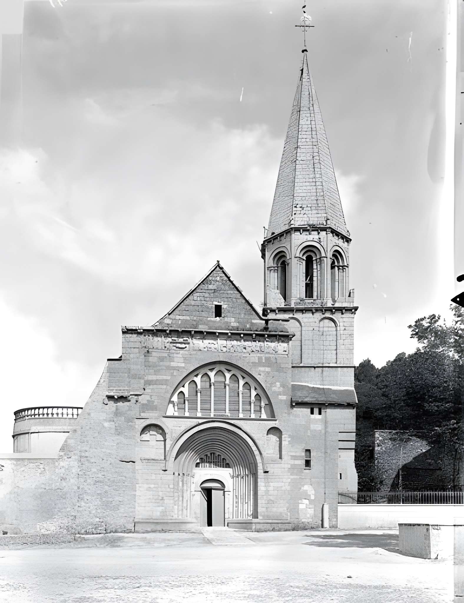 Hôtel-Dieu de Montmorillon