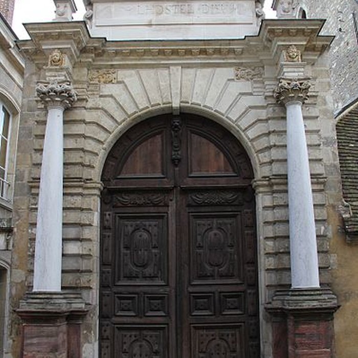 Photo de Hôtel-Dieu de Nogent-le-Rotrou