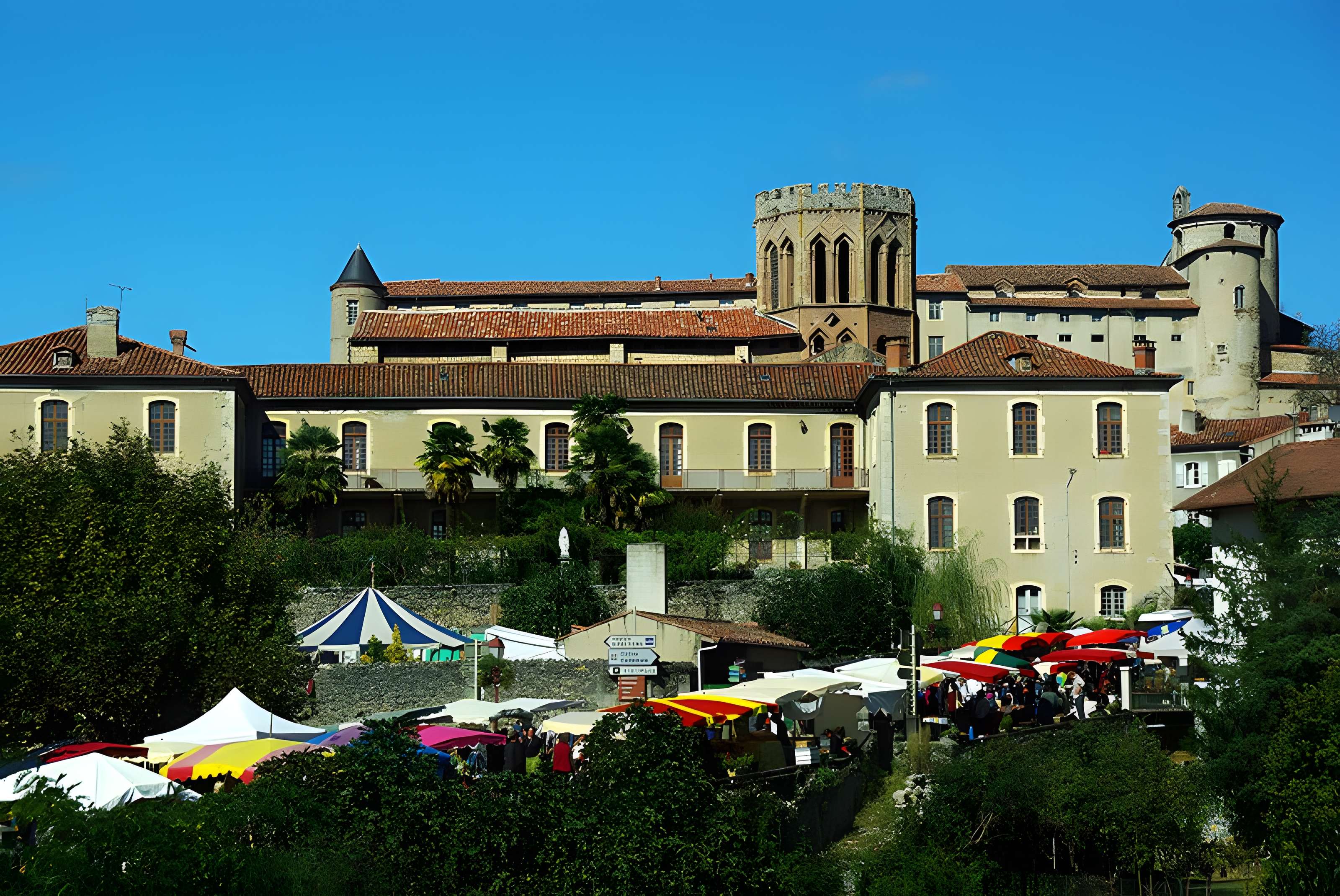 Hôtel-Dieu de Saint-Lizier 