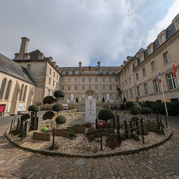 Photo de Hôtel-Dieu de Bayeux