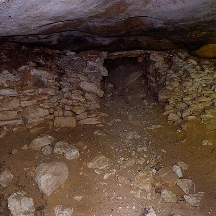 Photo de Hypogée de la Fontaine Saint-Léger de Buno-Bonnevaux