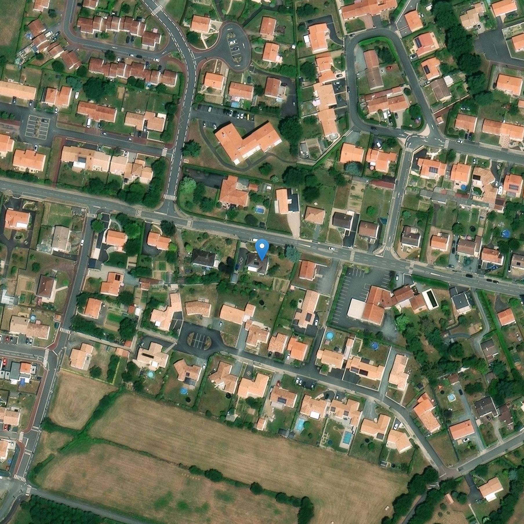 Photo de セント・フルージェントのLe Donjonビル