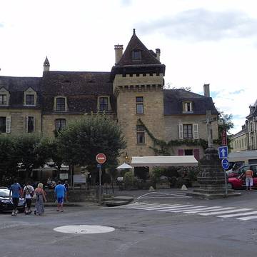 Immeuble, 1 place de la Bouquerie à Sarlat-la-Canéda