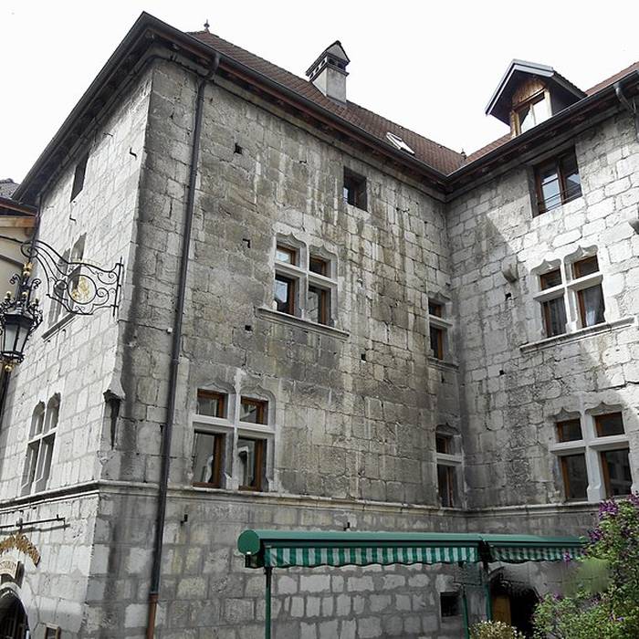 Photo de Immeuble, 1 rue des Fours à La Roche-sur-Foron