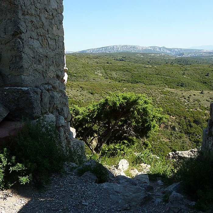 Photo de Ensemble des vestiges du château dAguilar