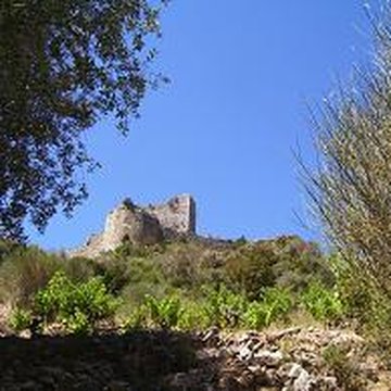Ensemble des vestiges du château dAguilar