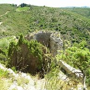 Ensemble des vestiges du château dAguilar