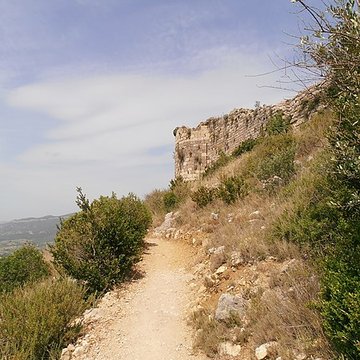 Ensemble des vestiges du château dAguilar