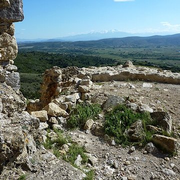 Ensemble des vestiges du château dAguilar