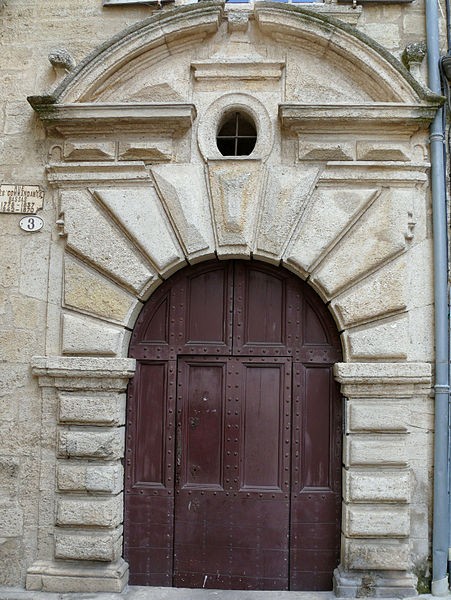Photo de Immeuble, 3 Rue des Commandants-Bessas à Pézenas