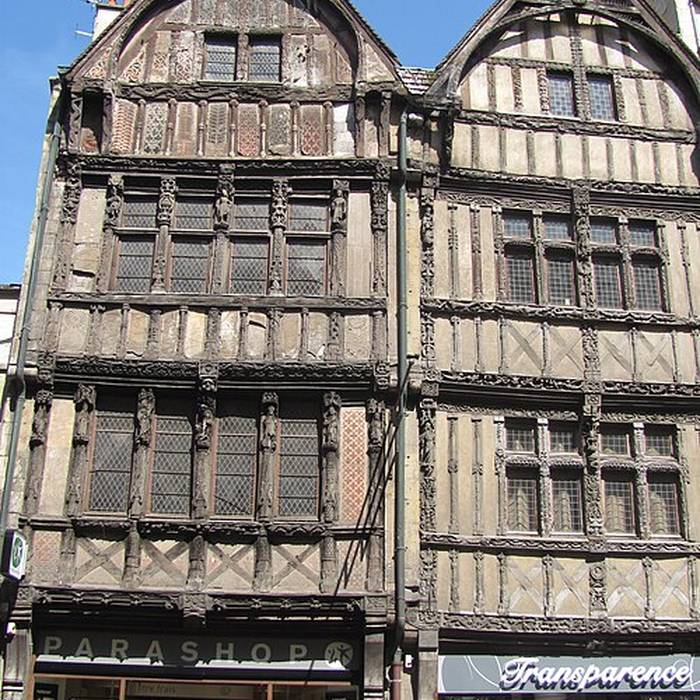 Photo de Immeuble, 54 Rue Saint-Pierre à Caen